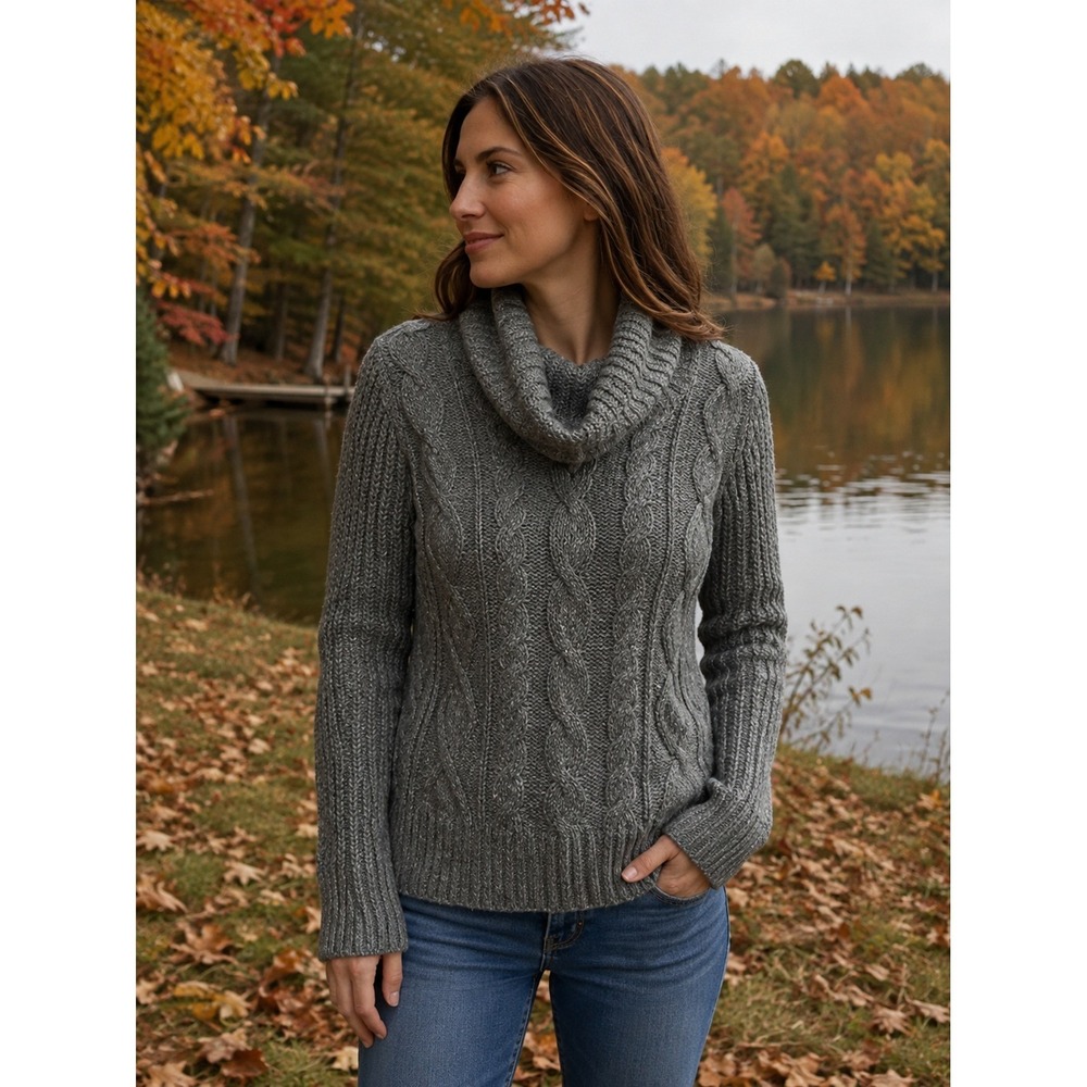 Abercrombie & Fitch Gray Cable Knit Cowl Neck Sweater Size Medium
